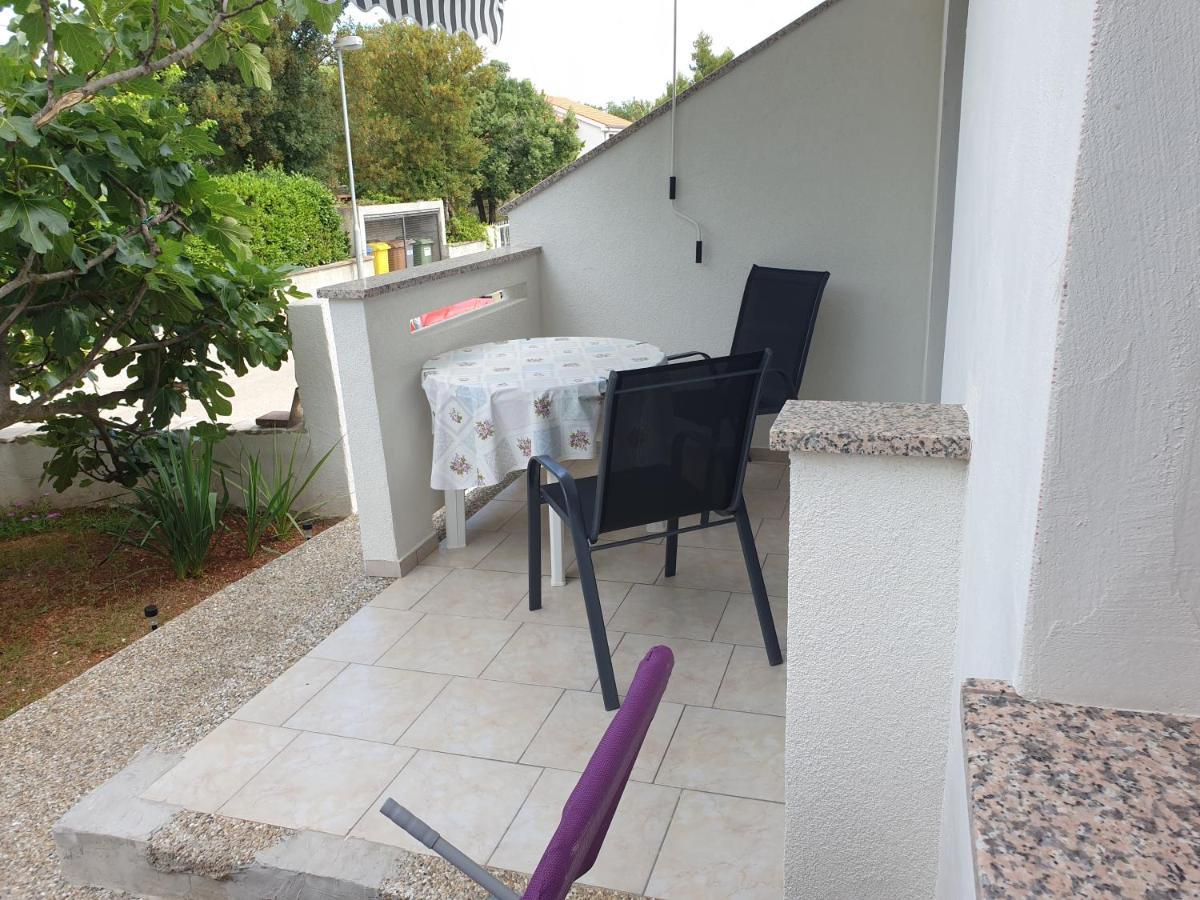 Apartment Luna Malinska Luaran gambar