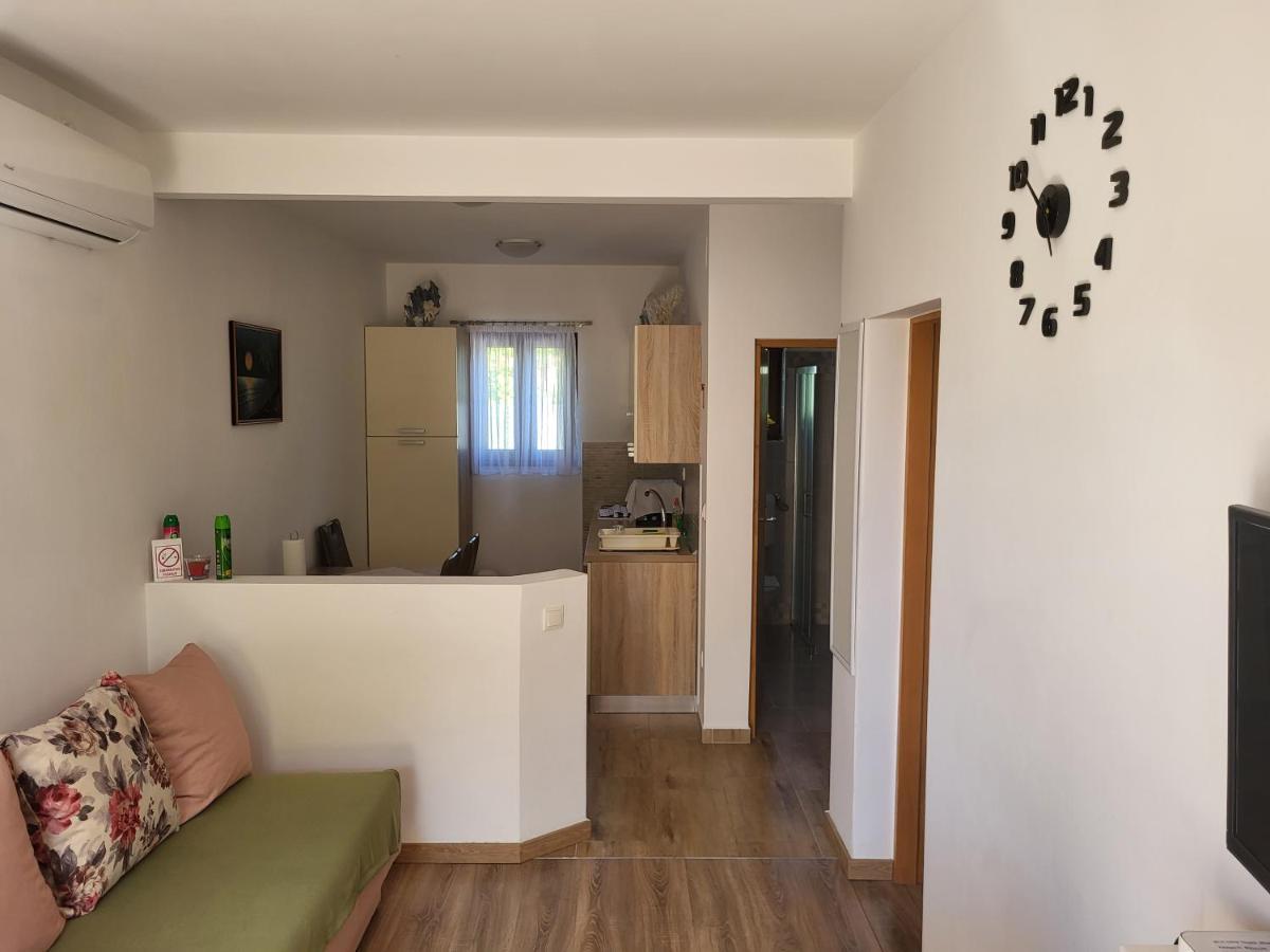 Apartment Luna Malinska Luaran gambar